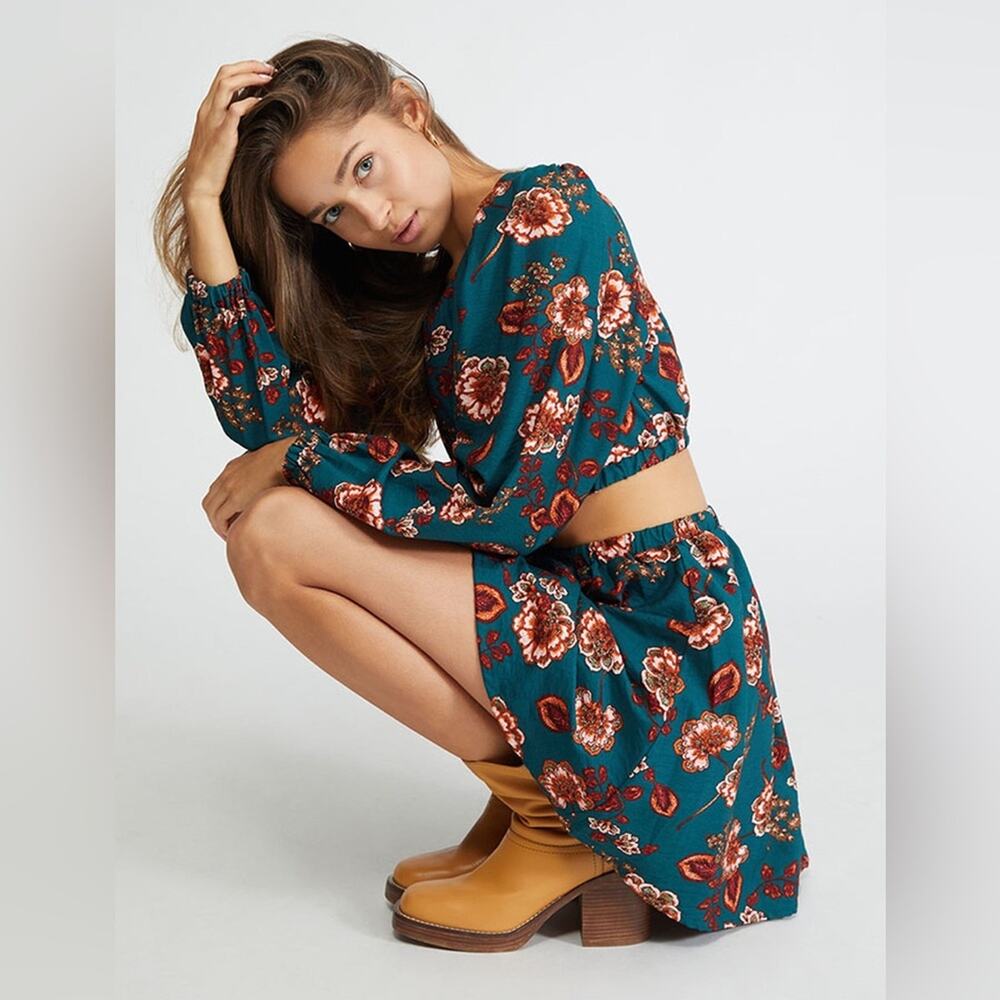 MinkPink Floral Cut Out Ring Long Sleeve Scoop Neck Olivia Mini Dress L - Picture 3 of 9